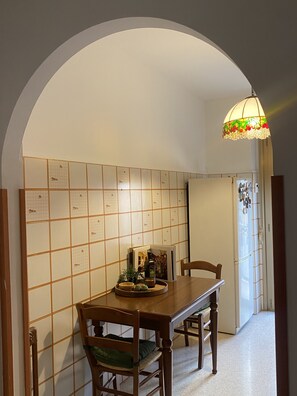 Dining - Vrbo Property (Roma)