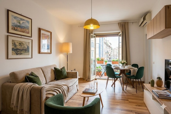 Living area - Vrbo Property (Roma)