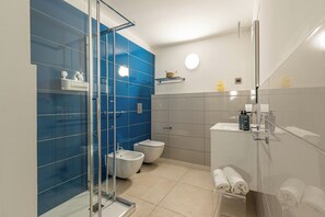 Bathroom - Palazzo Ferrara - Loft with Private Garden by Wonderful Italy (Palermo)