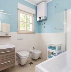 Shower, hair dryer, bidet, towels - Traumhafte Villa Sole Mio (Lovran)