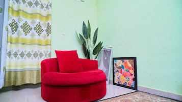 Apartment, Balcony, Courtyard View | Interior