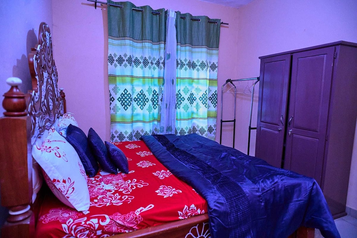 Departamento, balcón, vista al patio