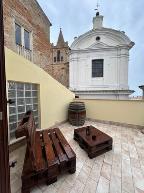 Terrace/patio - Double room with en suite bathroom and terrace with view (Spoltore)