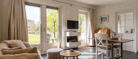 TV, fireplace, offices
