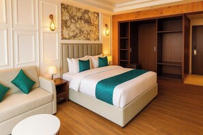 Executive Double Room, Mountain View - Hotel The Bliss Kufri (Theog)