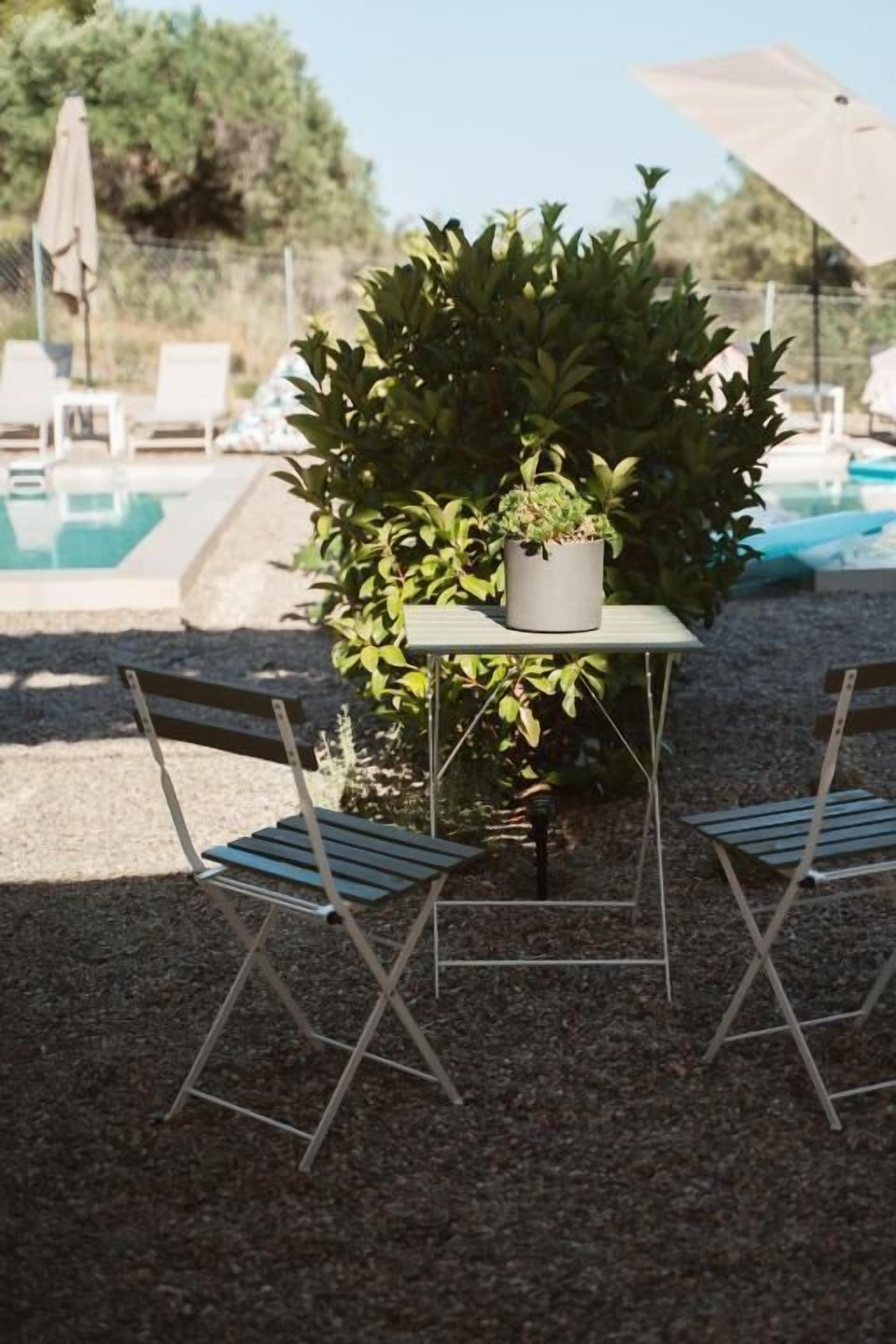 Villa Deluxe, vue piscine | Restauration extérieure