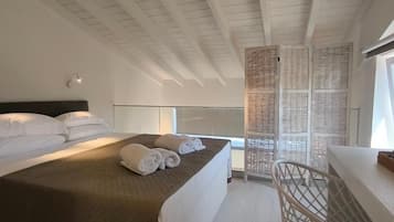 Luxury-Villa, Balkon, Gartenblick