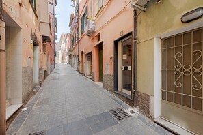 Exterior detail - Apartment 'The Hemme's Home' with Wi-Fi and Air Conditioning (Genova)