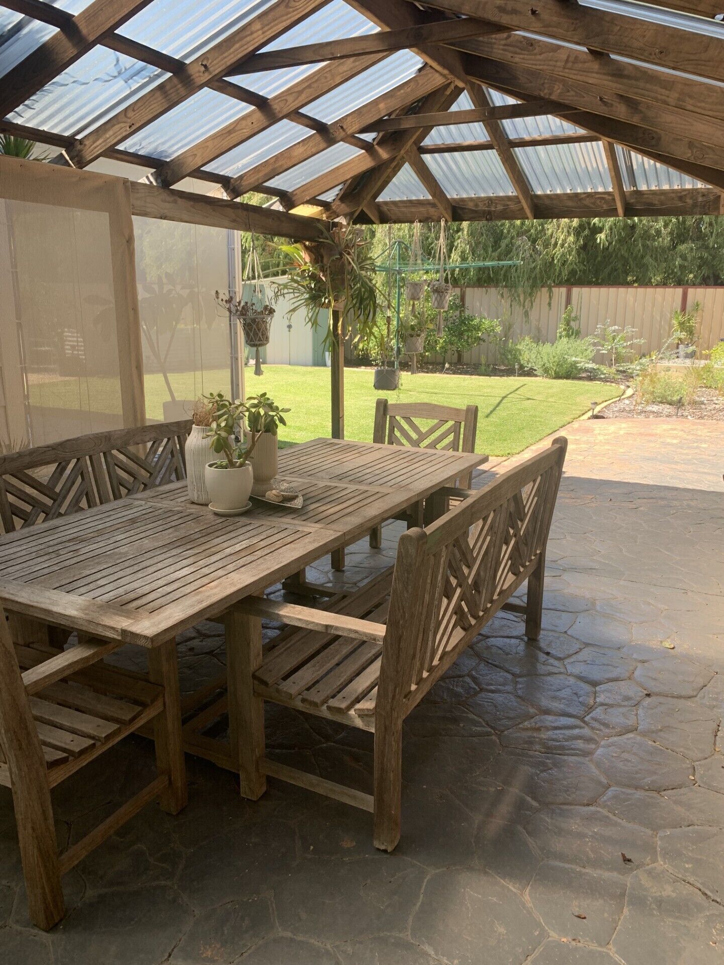 Outdoor dining