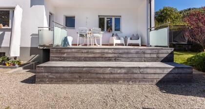 Apartment 'K8 Living' with Mountain View, Private Terrace and Wi-Fi