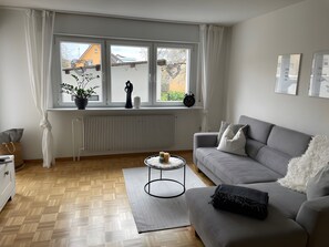 Living area - Apartment 'K8 Living' with Mountain View, Private Terrace and Wi-Fi (Wehr)