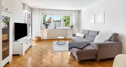 Appartement 'K8 Living' avec vue sur la montagne, terrasse privée et Wi-Fi