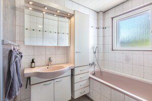 Douche, serviettes fournies