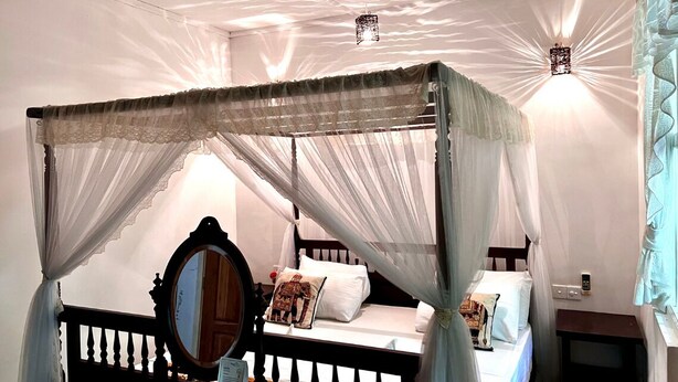 Kamar Double Klasik, 1 Tempat Tidur Queen, pemandangan kebun | Meja kerja, setrika/meja setrika, dan Wi-Fi gratis