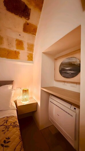 Interior - Quaint Apulian lodging in historic center just steps from sea view (Polignano a Mare)