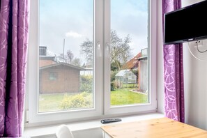 Interior - Studio Apartment 'Kleine Himmelpforte' with Wi-Fi (Himmelpforten)