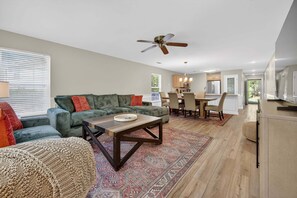 Smart TV - Coastal Fairway Retreat  Ground Floor Pool Golf Views (Pawleys Island)