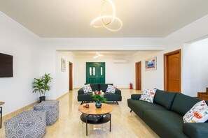TV - A spacious villa w/private pool - 10 ride min from the beach, center & old town! (Rhodes)