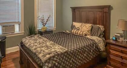 Casa Castor - Private Room with Shared Bathroom 1