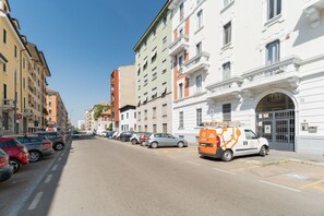 Exterior - Comfortable studio apartment of approximately 30 m2, ideal for 2 people, located on the first floor of a building (stairs to access).The property is located in the Navigli district, one of the liveliest and most appreciated areas by both Milanese and vis (Milan)