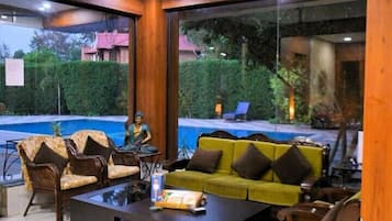 Luxury Villa | Executive lounge