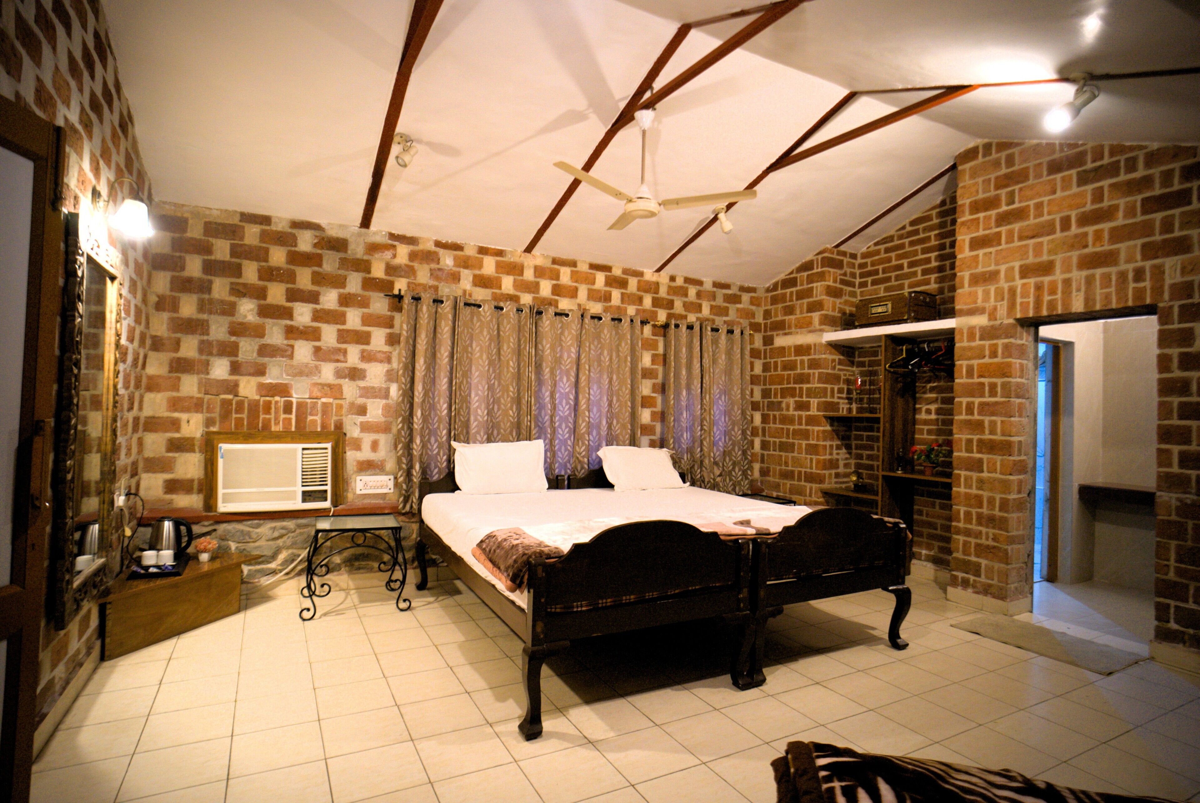 Traditional Villa, Garden View