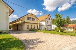 บริเวณภายนอก