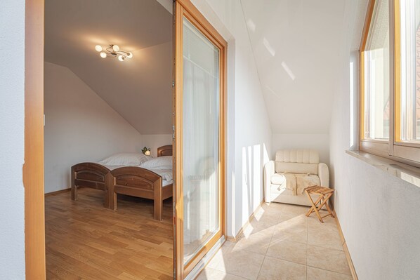 Standard Room, Multiple Bedrooms (Tourist Farm Logar - Room H5) | 1 bedroom, free WiFi, bed sheets - Tourist Farm Logar Rooms (Cerknica)