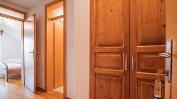 Standard Room, 1 Bedroom, Balcony (Logar Farm Stay near Lake Cerknica -) | Interior