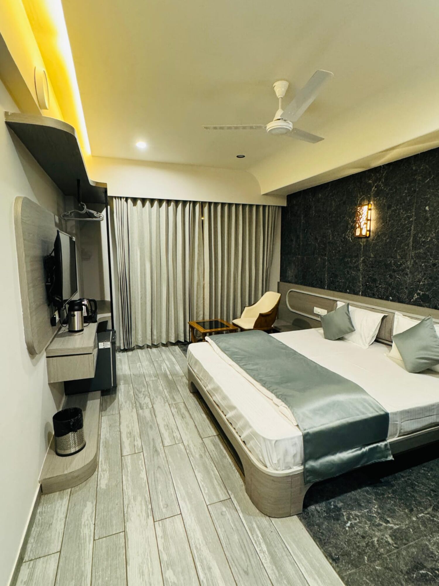 Signature Double Room, City View