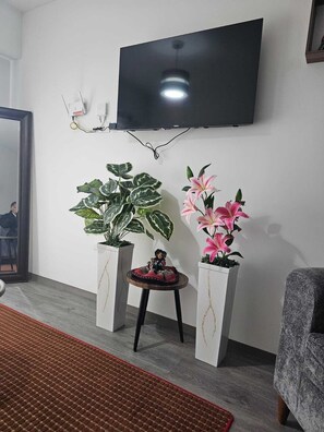 Interior - Historic Downtown | Fast Wi-Fi | 5-6 guests | Self check-in (Cusco)