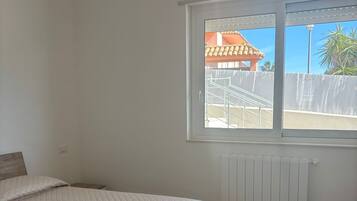 Comfort Apartment, Pool View | Free WiFi