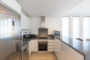 Private kitchen - Beachfront Premium Terraza piscina Javea (Javea)