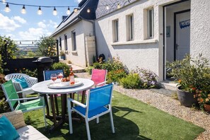 Outdoor dining - Sea View Apartment Near the Beach – Terrace (Sarzeau)