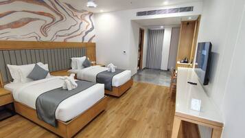 Deluxe Double or Twin Room, City View | Desk, iron/ironing board, free WiFi
