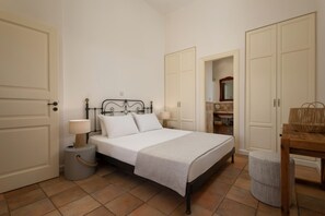 3 dormitorios, tabla de planchar con plancha, wifi gratis y ropa de cama