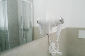 Bathroom - Park Hotel Ventus (Torbole)