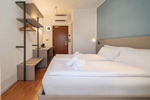 Double or Twin Room | Minibar, in-room safe, desk, free WiFi - Park Hotel Ventus (Nago-Torbole)