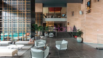 Sala de estar en el lobby