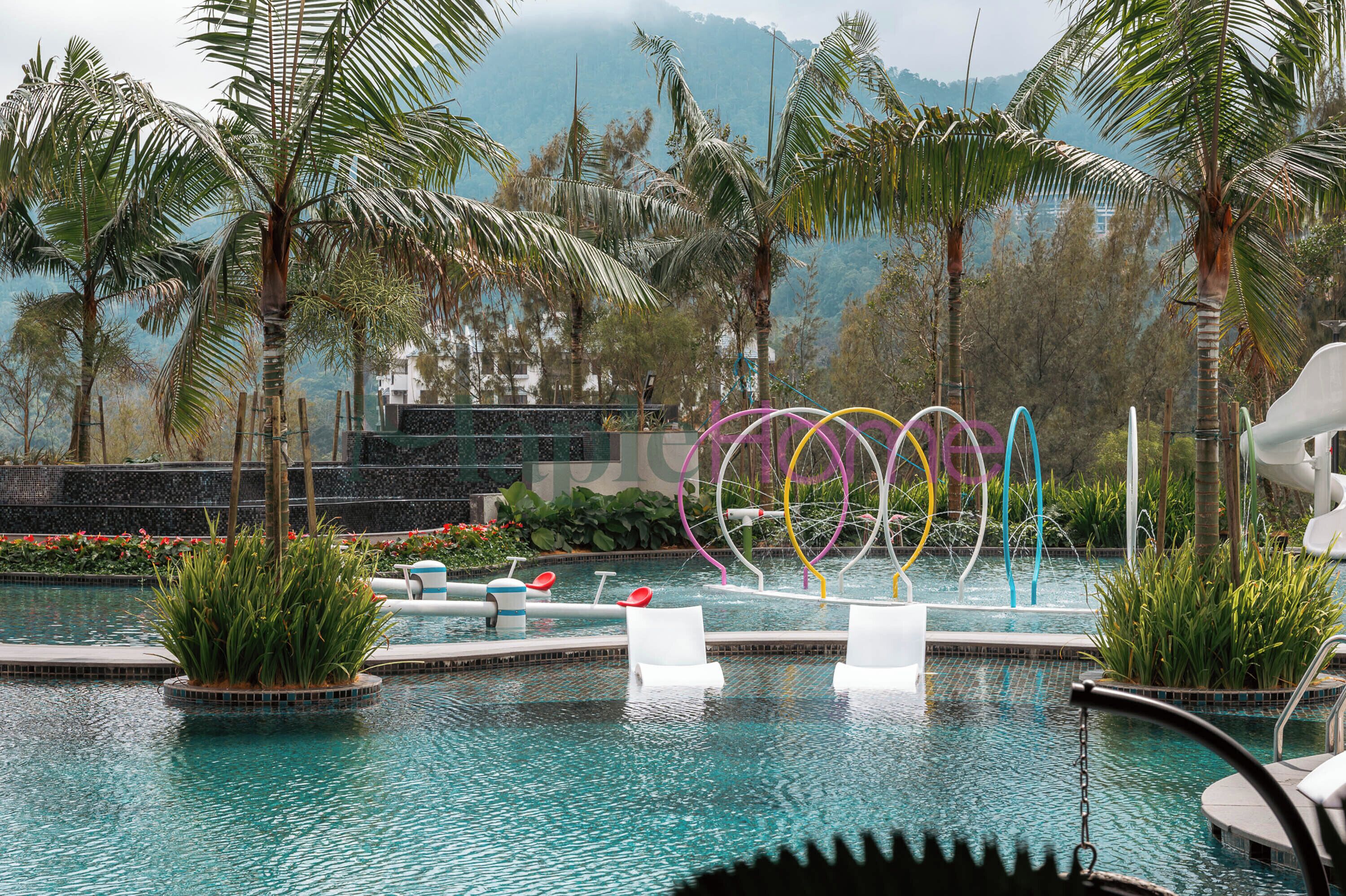 Outdoor pool, open 7:00 AM to 10:00 PM, pool loungers