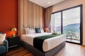 Premier Suite, 1 King Bed, Balcony | Blackout drapes, iron/ironing board, free WiFi - Antharas 1 Premier Suites Genting (Genting Highlands)