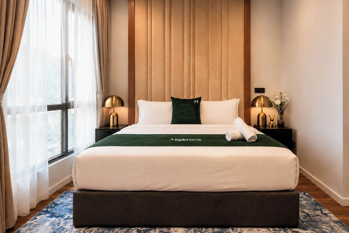 Suite – deluxe, 1 soverom, balkong | Blendingsgardiner, strykejern/-brett, wi-fi (inkludert) og sengetøy