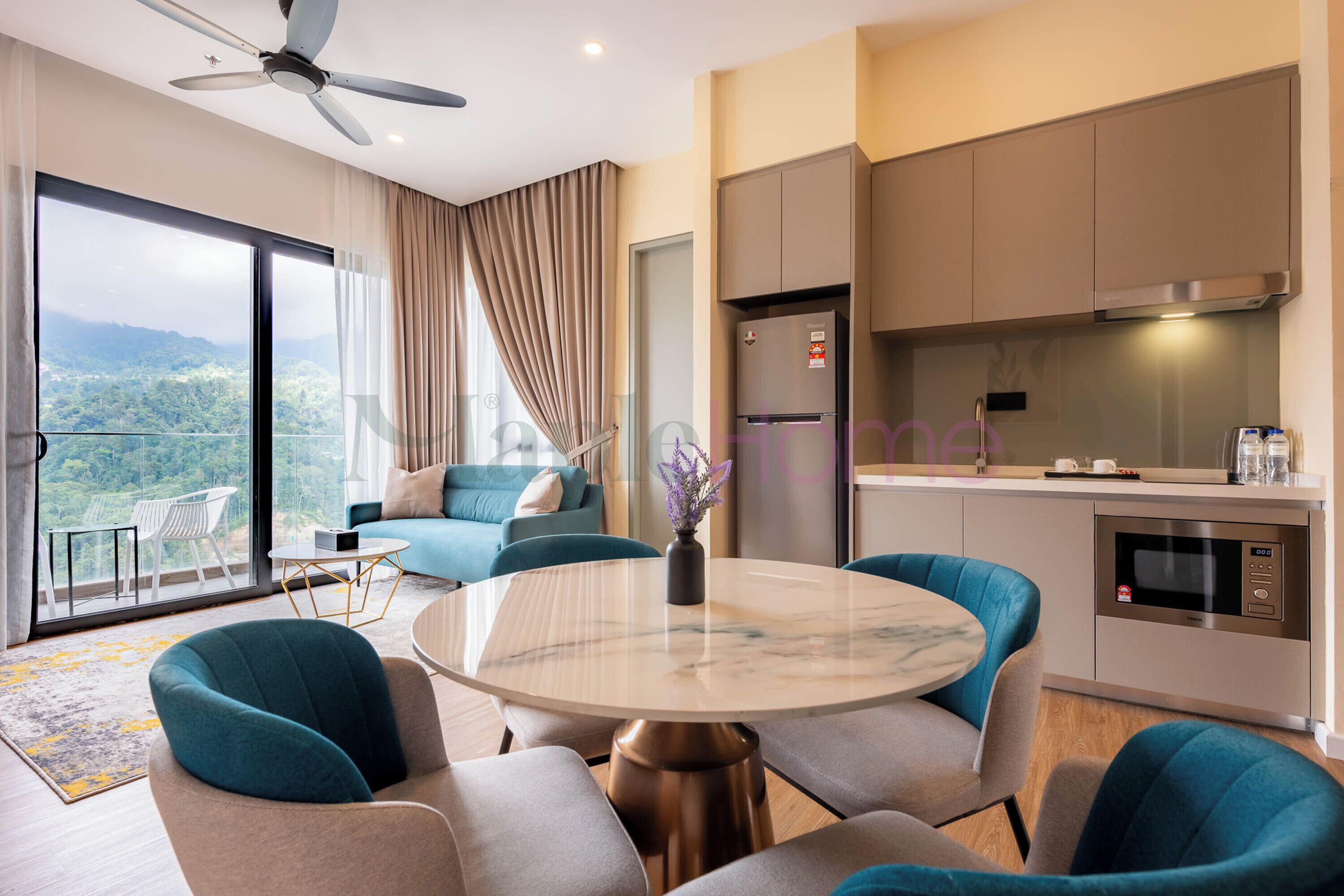 Premier Suite, 2 Bedrooms, Balcony | Private kitchenette