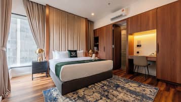 Cortinas blackout, tabla de planchar con plancha y wifi gratis