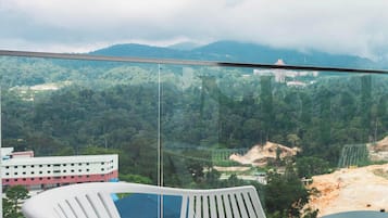 Premier Suite, 2 Bedrooms, Balcony | Balcony view