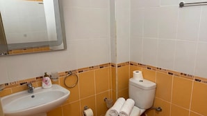 Bathroom - Ionian Escape 002 (Vlorë)