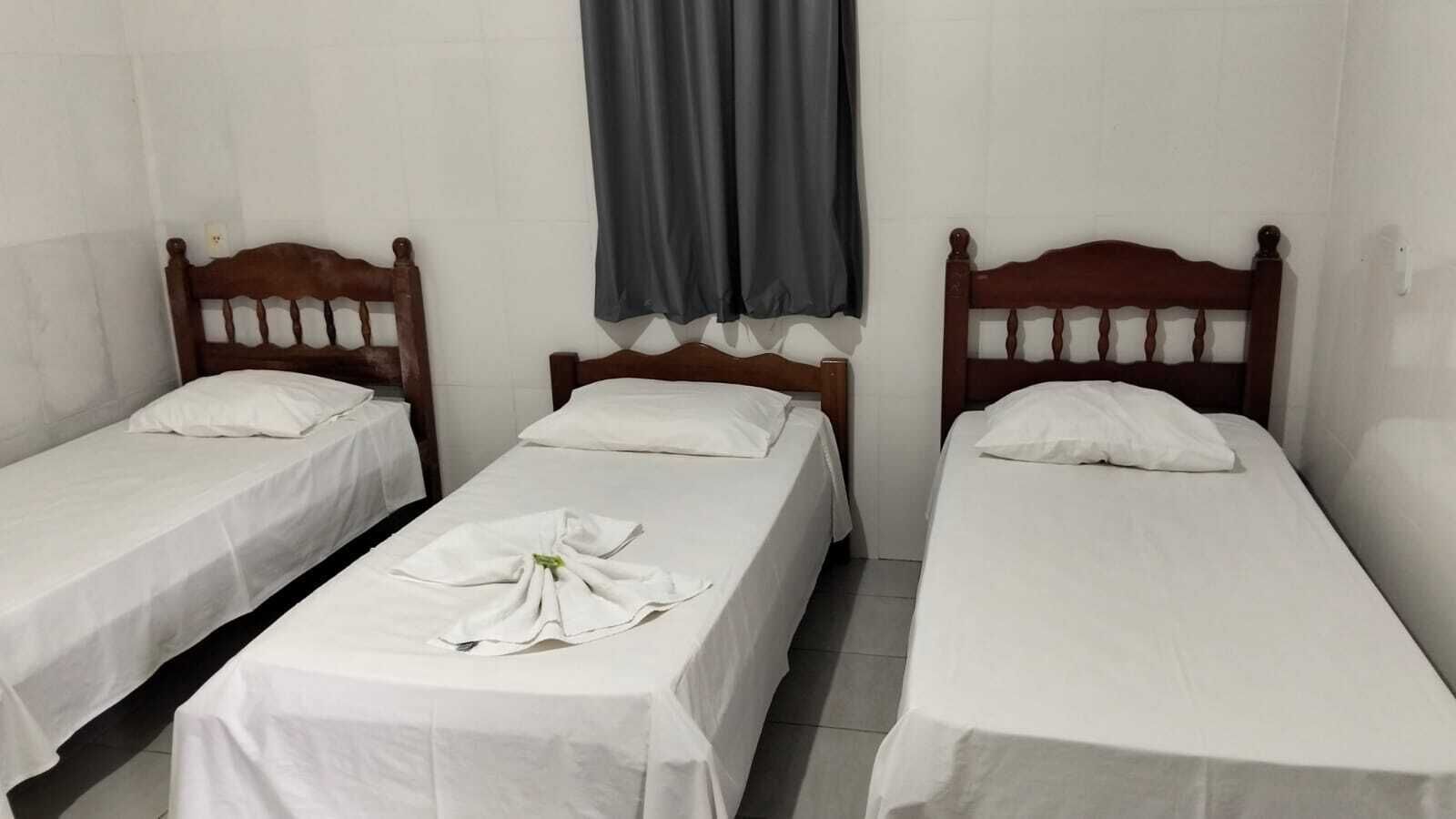 Quarto triplo básico, 3 camas de solteiro