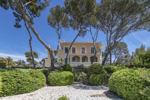 Exterior - Villa les Romarins at the port of Santa Lucia by Sea View Property Rental (Saint-Raphaël)