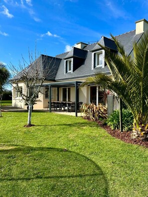 Exterior - Vrbo Property (Pléhédel)