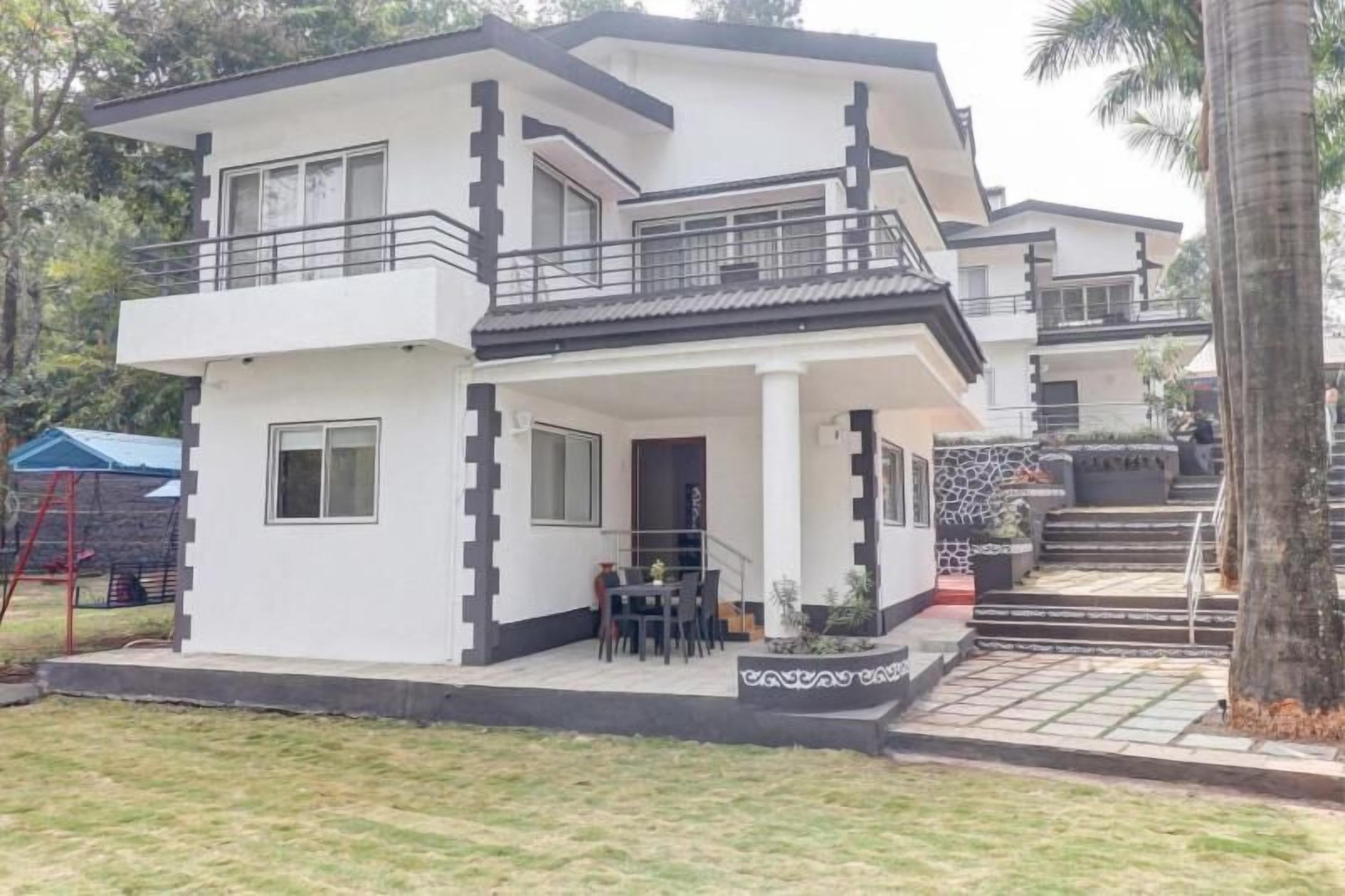 ลักซ์ชัวรี่วิลล่า, ระเบียง, วิวสระว่ายน้ำ | บริเวณภายนอก